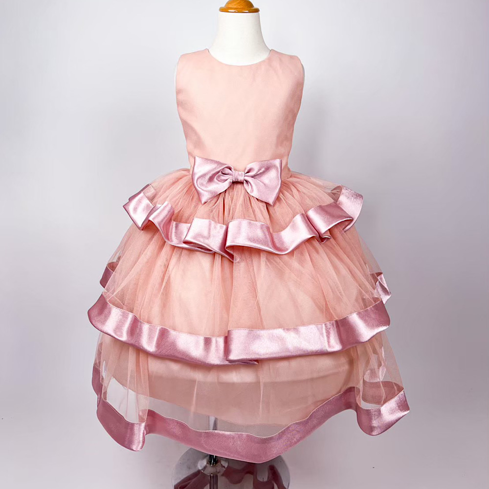 3段フリルくすみピンクドレス